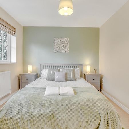 Silver Stag Properties, 3 Bedroom W Parking And Garden Smisby Exterior foto